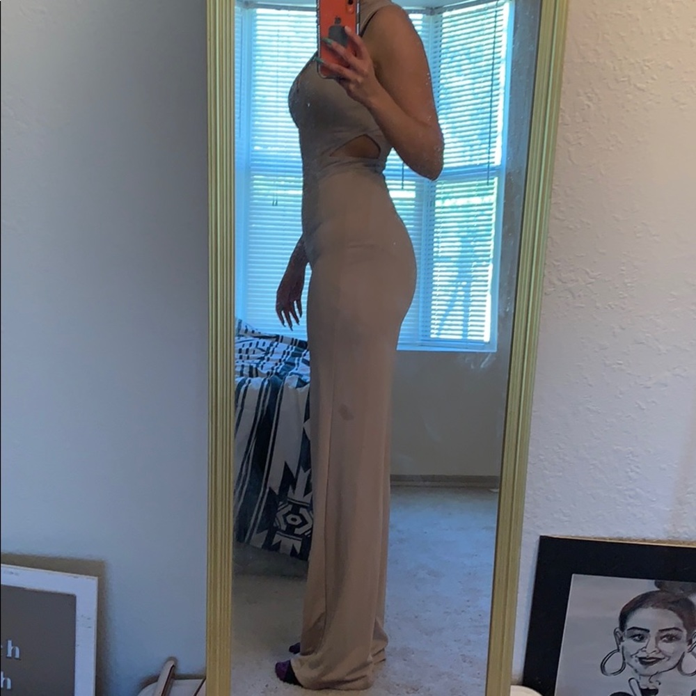 Tan jumpsuit - Picture 3 of 3